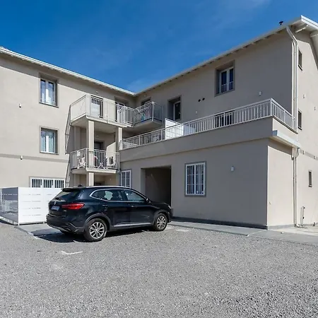 Keyroom Patio & Parking Near * Como