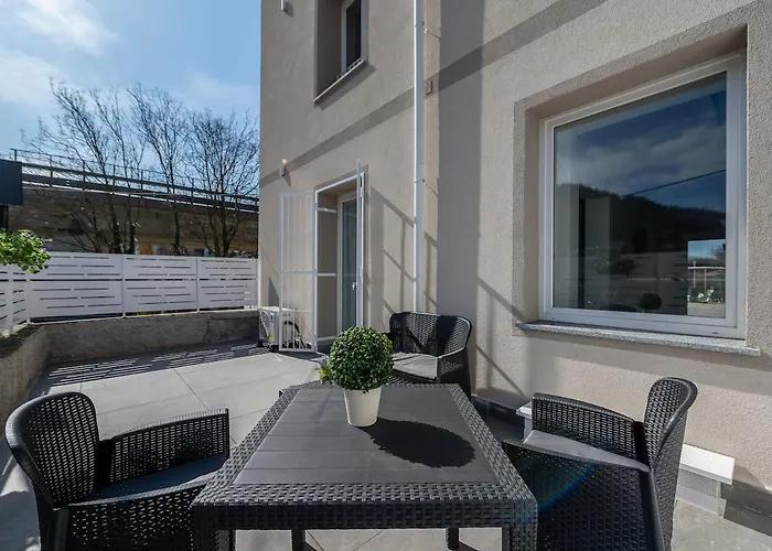 Appartement Keyroom - Patio & Parking Near Como