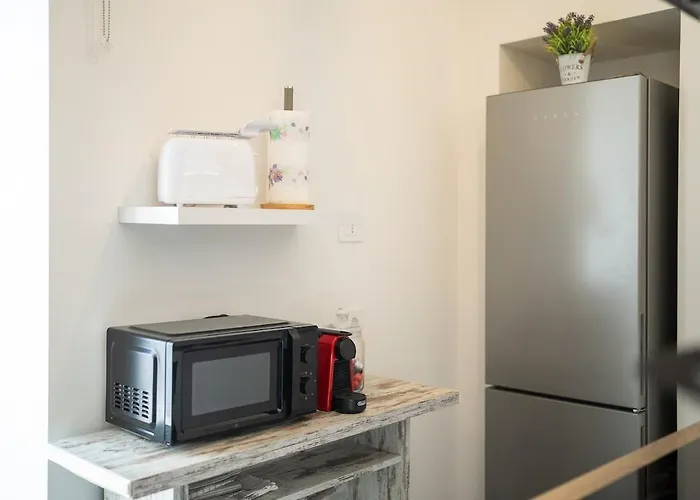 Keyroom - Patio & Parking Near 코모