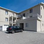 Keyroom Patio & Parking Near * Όπως